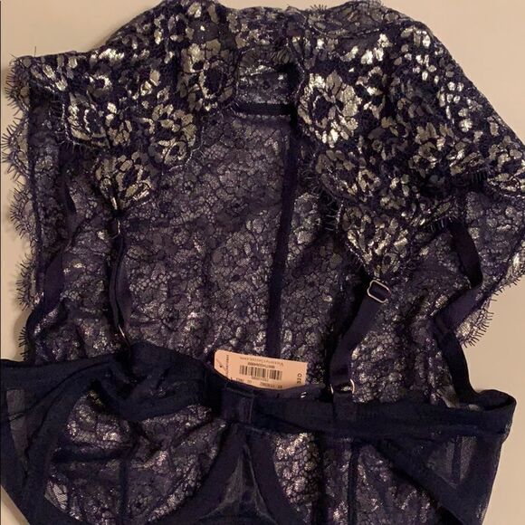 Victoria Secret Secret Angels High Neck Bra - Picture 8 of 8